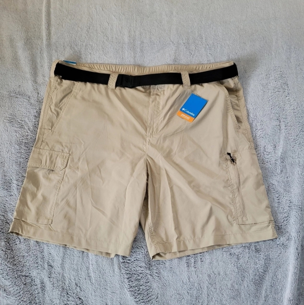 Columbia Mens Size 50  Silver Ridge Utility Cargo Shorts Tan 10 In Inseam NEW